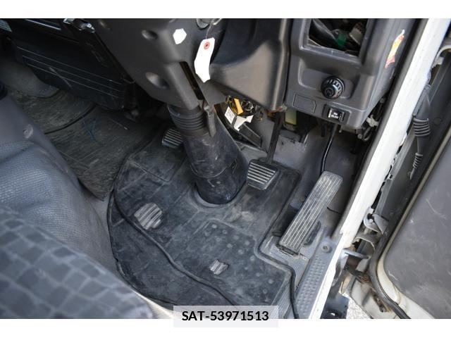 Isuzu ELF TRUCK 2006-04 7796536-19