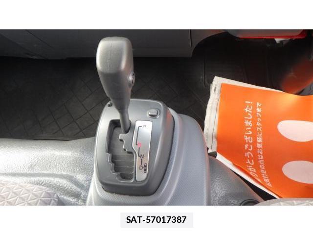 Isuzu ELF TRUCK 2019-08 7797482-10