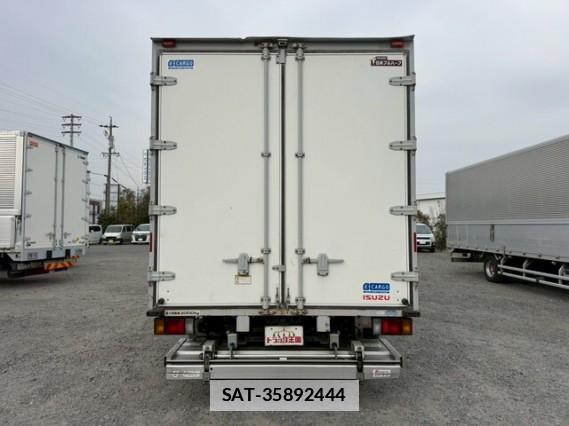 Isuzu ELF TRUCK 2017 7797927-15