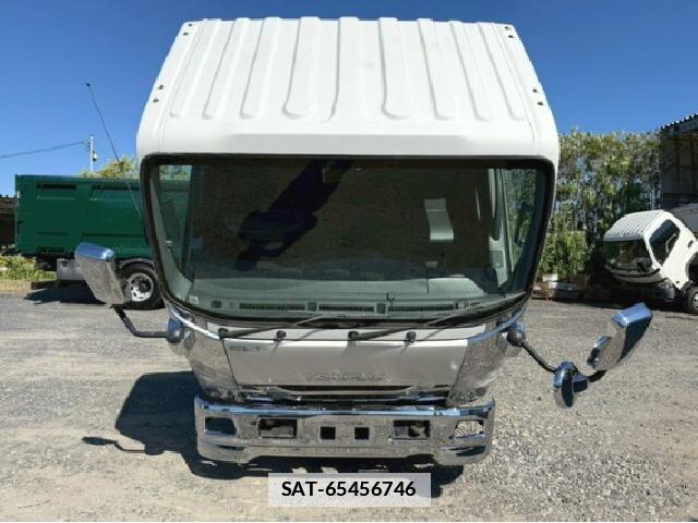 Isuzu ELF TRUCK 2018 7797932-4