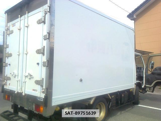 Isuzu ELF TRUCK 2012-04 7798379-3