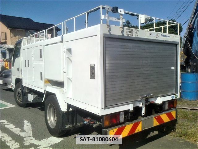 Isuzu ELF TRUCK 2012-04 7798383-2