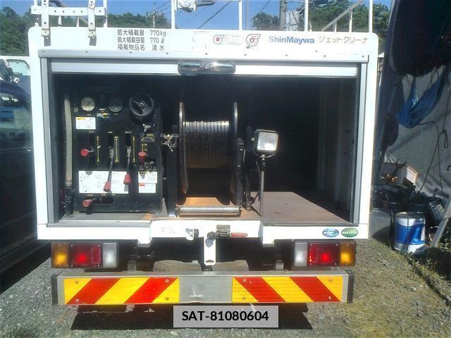 Isuzu ELF TRUCK 2012-04 7798383-4