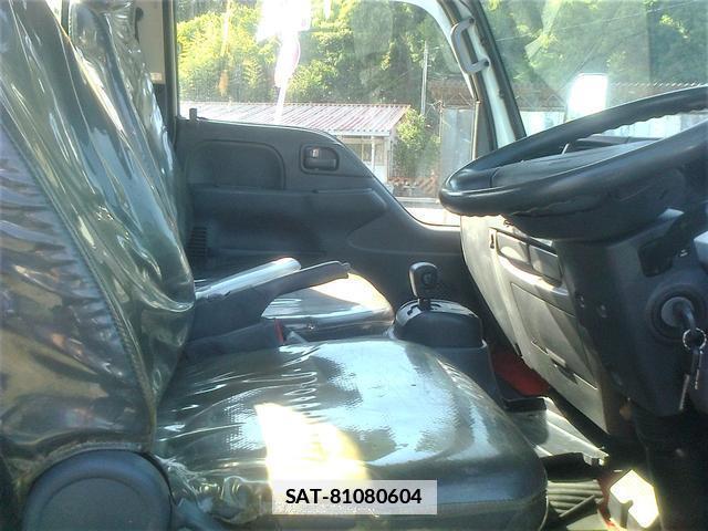 Isuzu ELF TRUCK 2012-04 7798383-6