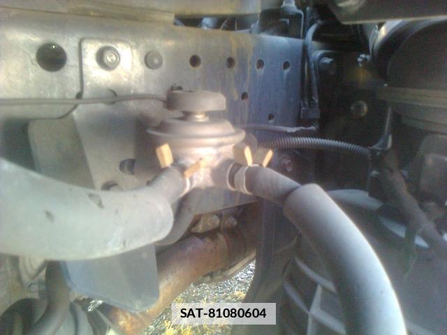 Isuzu ELF TRUCK 2012-04 7798383-7