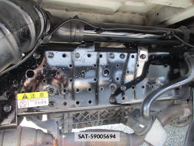 Isuzu ELF TRUCK 2007-04 7799767-15