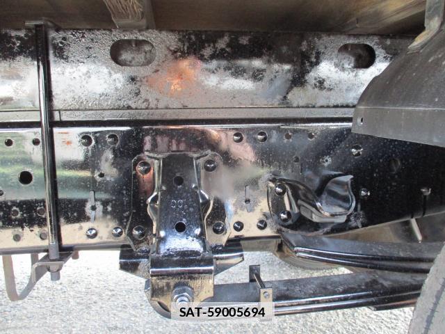 Isuzu ELF TRUCK 2007-04 7799767-4