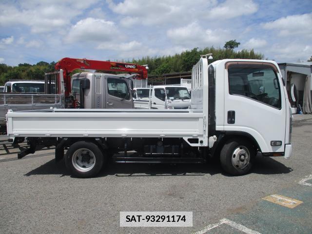 Isuzu ELF TRUCK 2017-04 7799782-1