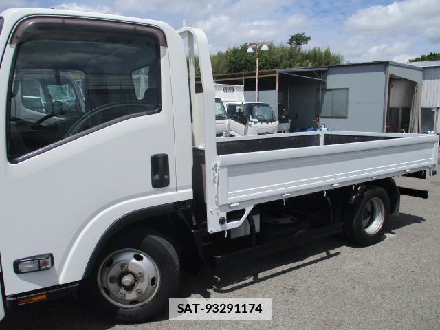 Isuzu ELF TRUCK 2017-04 7799782-11