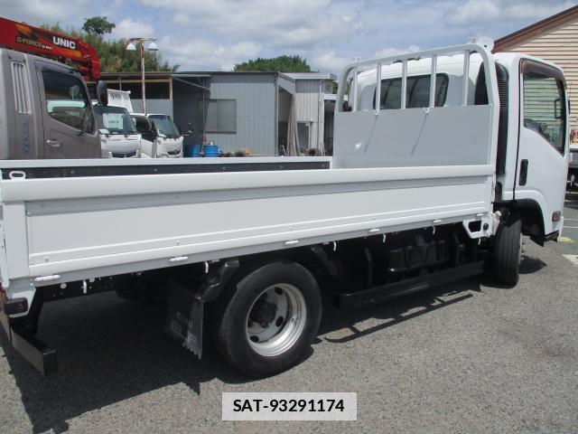 Isuzu ELF TRUCK 2017-04 7799782-14