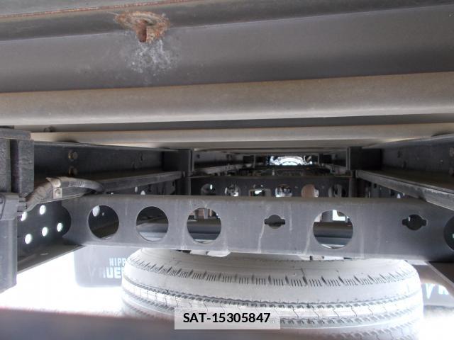 Isuzu ELF TRUCK 2006-01 7799784-4