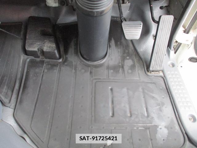 Isuzu ELF TRUCK 2012-09 7799785-7