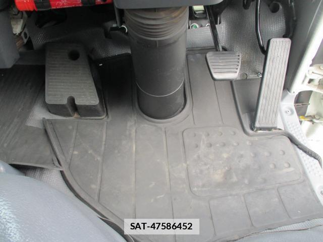 Isuzu ELF TRUCK 2008-09 7799802-7