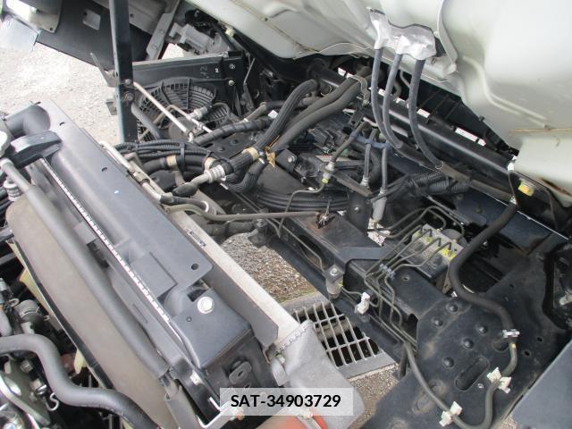 Isuzu ELF TRUCK 2019-03 7799813-5