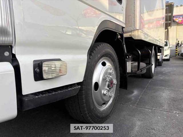 Isuzu ELF TRUCK 2014-11 7801600-17