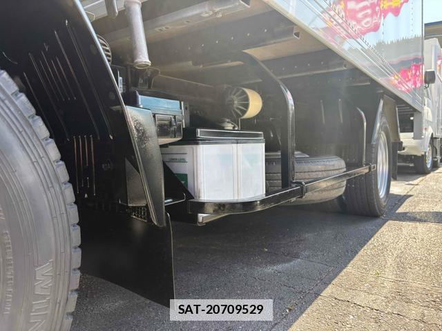 Isuzu ELF TRUCK 2015-10 7801619-13