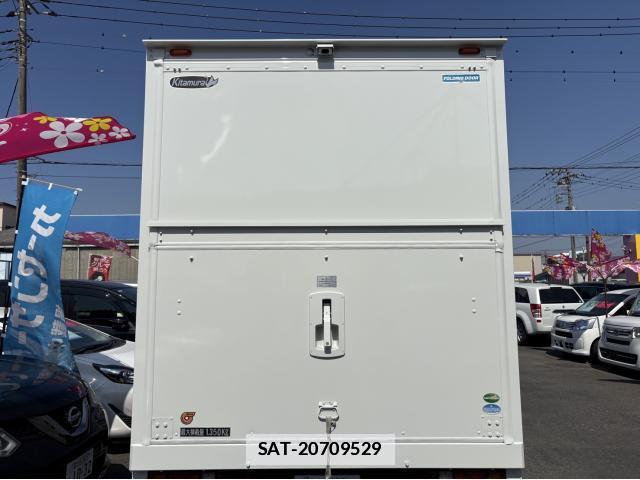 Isuzu ELF TRUCK 2015-10 7801619-14
