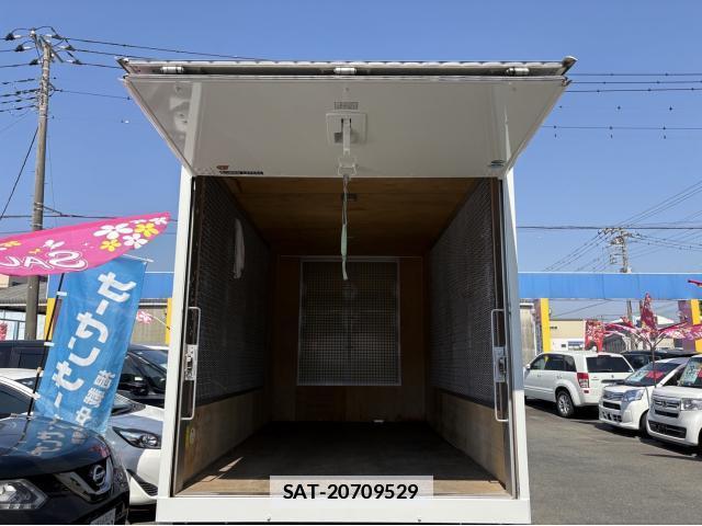 Isuzu ELF TRUCK 2015-10 7801619-15