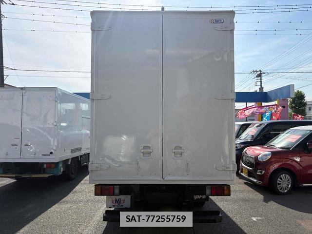 Isuzu ELF TRUCK 2010-05 7801648-10