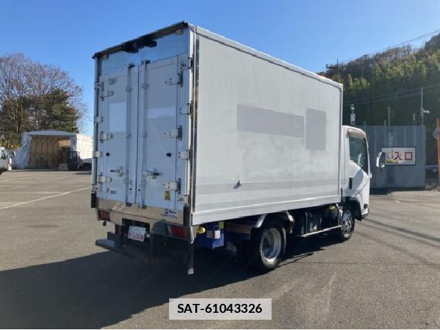 Isuzu ELF TRUCK 2017 7802425-1