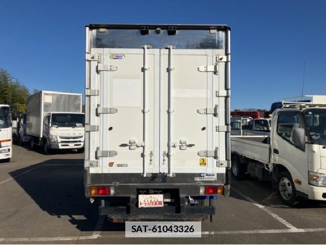 Isuzu ELF TRUCK 2017 7802425-15