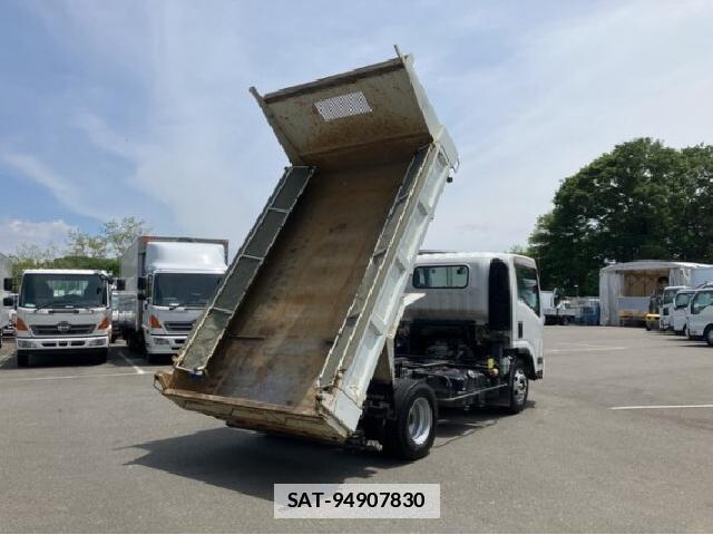 Isuzu ELF TRUCK 2018 7802433-17