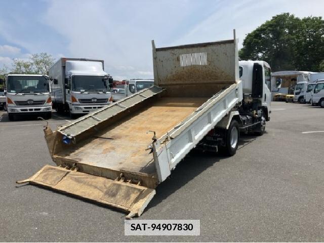 Isuzu ELF TRUCK 2018 7802433-5