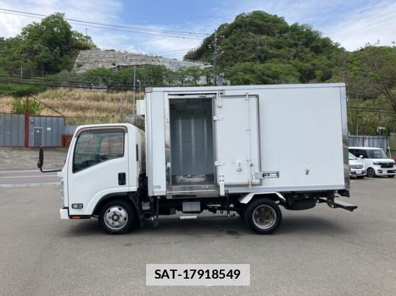 Isuzu ELF TRUCK 2017 7802436-11