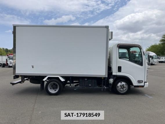 Isuzu ELF TRUCK 2017 7802436-12