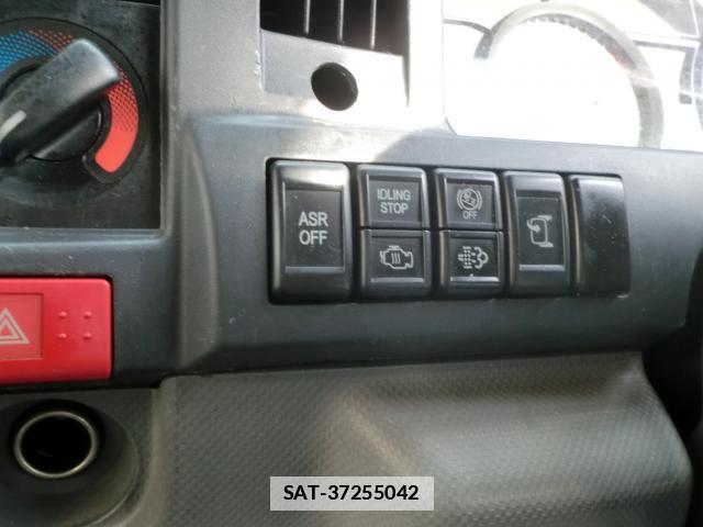 Isuzu ELF TRUCK 2011-02 7802582-11