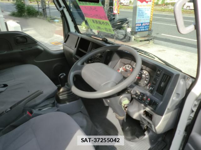 Isuzu ELF TRUCK 2011-02 7802582-2