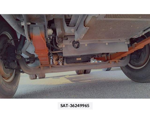 Isuzu ELF TRUCK 2011-04 7803784-15