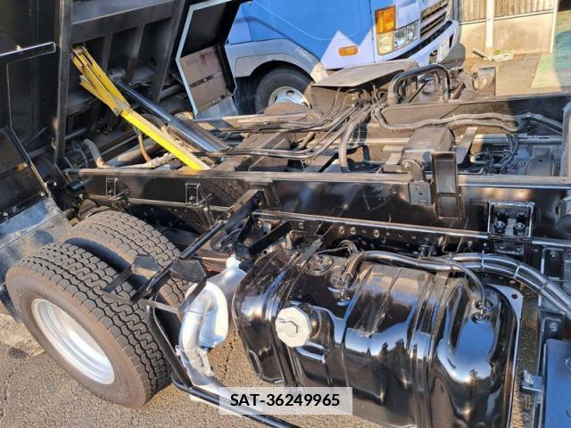 Isuzu ELF TRUCK 2011-04 7803784-16
