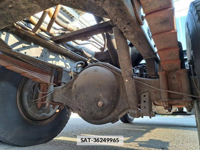 Isuzu ELF TRUCK 2011-04 7803784-17