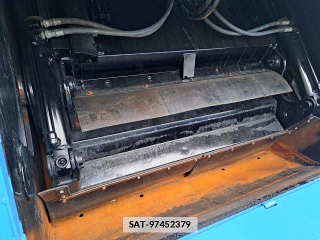 Isuzu ELF TRUCK 2014-07 7803785-15