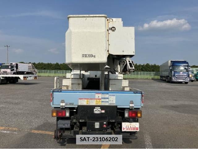 Isuzu ELF TRUCK 2014 7808101-4