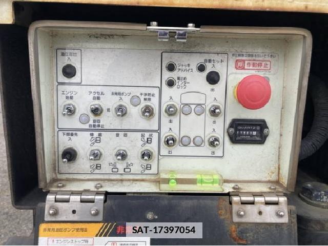 Isuzu ELF TRUCK 2017 7808125-16
