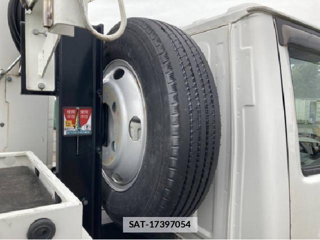 Isuzu ELF TRUCK 2017 7808125-5