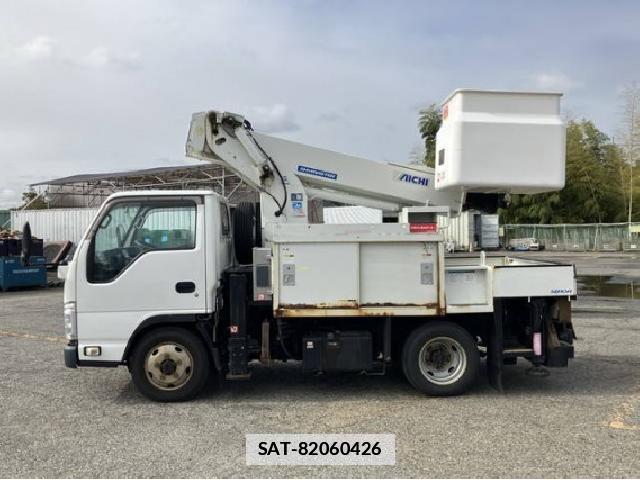 Isuzu ELF TRUCK 2017 7808126-11