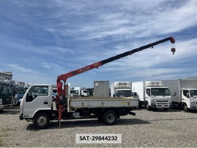 Isuzu ELF TRUCK 2017 7808158-13