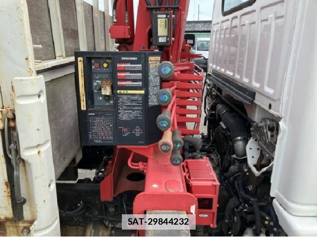Isuzu ELF TRUCK 2017 7808158-18