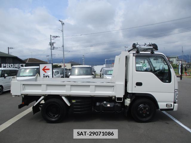 Isuzu ELF TRUCK 2017-03 7809018-12