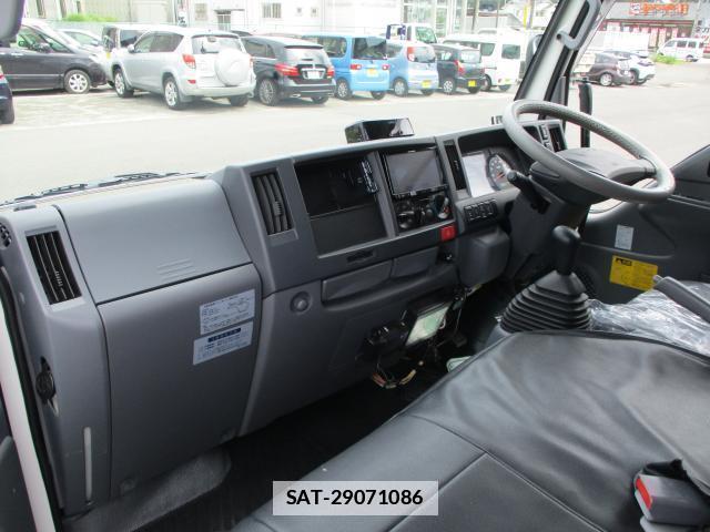 Isuzu ELF TRUCK 2017-03 7809018-13