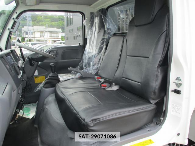 Isuzu ELF TRUCK 2017-03 7809018-14