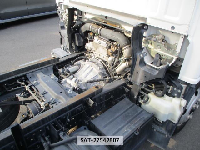 Isuzu ELF TRUCK 2018-05 7809022-18