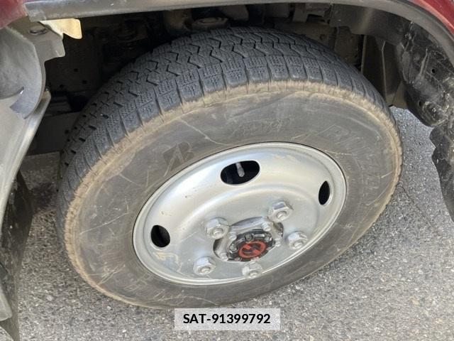 Isuzu ELF VAN 2019-10 7796210-5