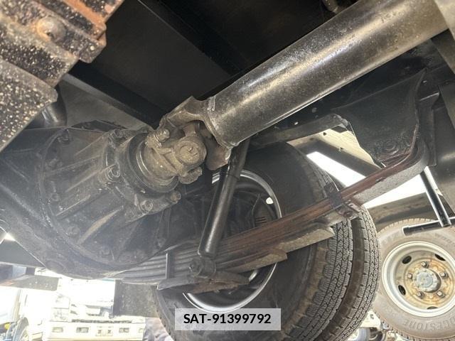 Isuzu ELF VAN 2019-10 7796210-6
