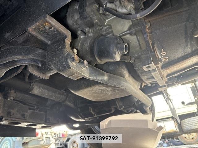 Isuzu ELF VAN 2019-10 7796210-7