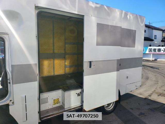 Isuzu ELF VAN 2012-01 7797998-15