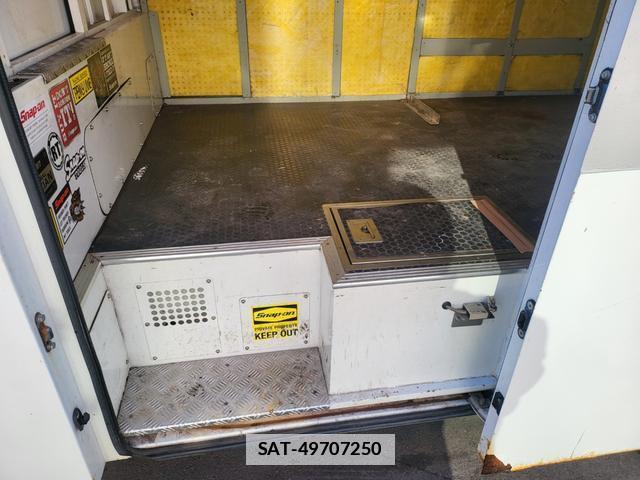 Isuzu ELF VAN 2012-01 7797998-16